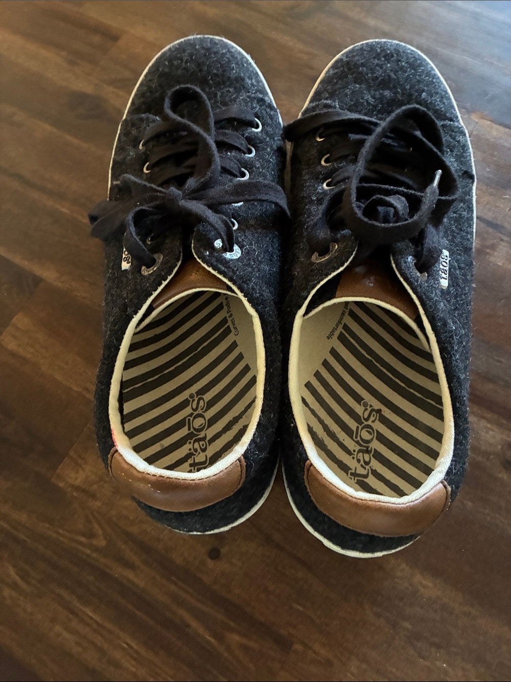 Taos Casual Starburst Black Wool-Blend Sneakers - 9.5 - Picture 2 of 5
